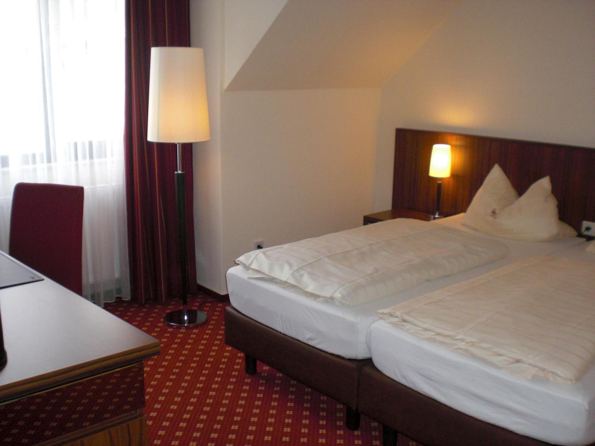 Akzent Hotel Jonathan Lippstadt Exteriér fotografie
