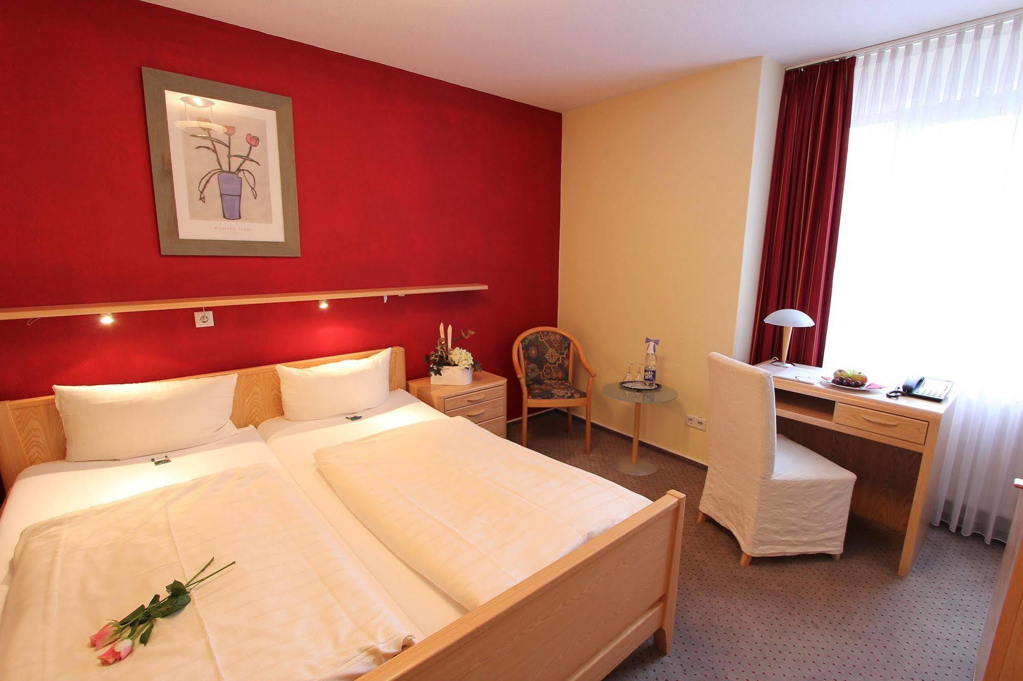 Akzent Hotel Jonathan Lippstadt Exteriér fotografie